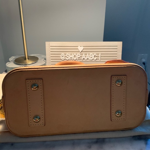 ❤️SOLD ❤️ Louis Vuitton Alma BB Crossbody - Picture 7 of 8